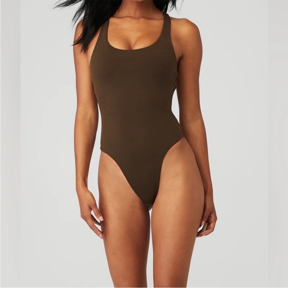 Alo Yoga Sleek Back Bodysuit in Espresso. Size Small